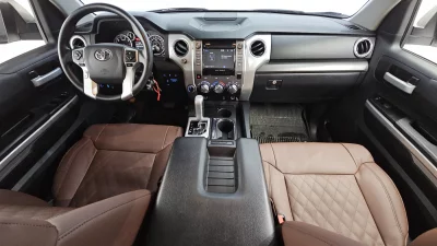 Toyota TUNDRA