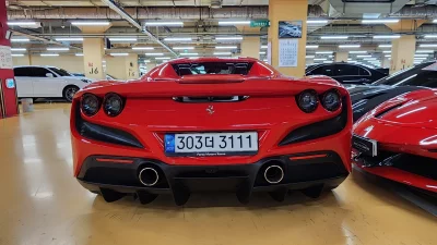 Ferrari F8