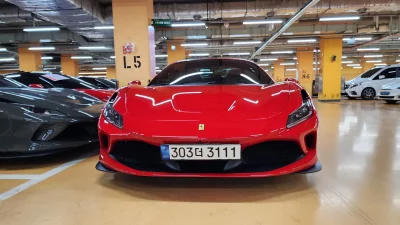 Ferrari F8