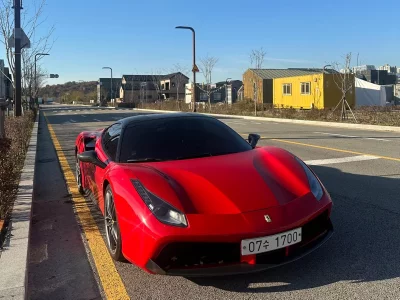 Ferrari 488