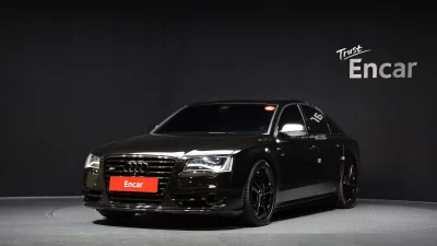 Audi S8