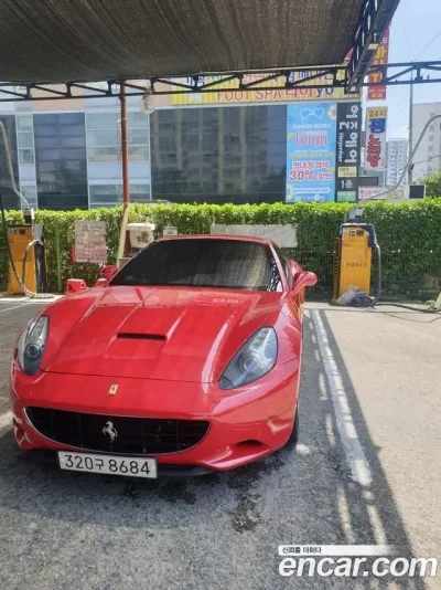 Ferrari CALIFORNIA