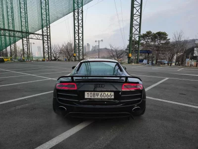 Audi R8