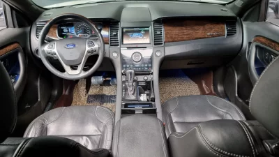 Ford TAURUS