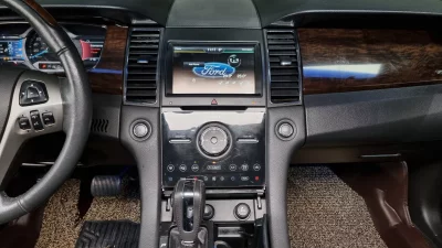 Ford TAURUS