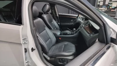 Ford TAURUS