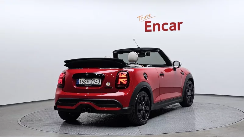 MINI Cooper Convertible