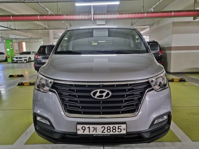 Hyundai Starex