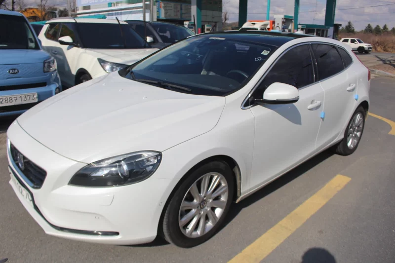Volvo V40