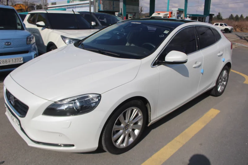 Volvo V40