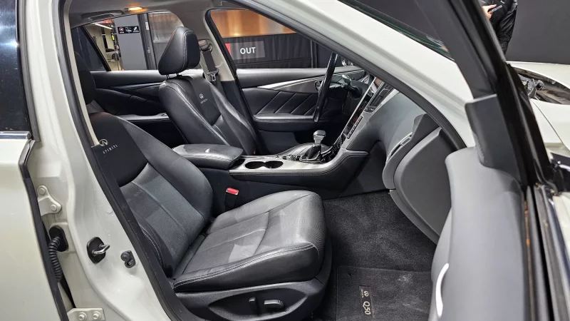 Infiniti Q50