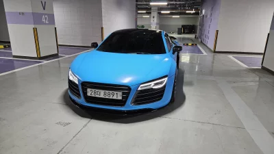 Audi R8