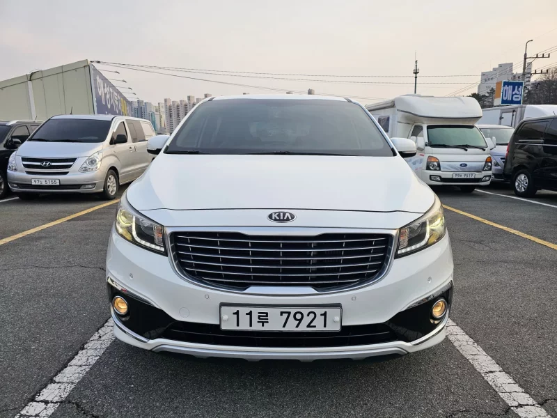 Kia Carnival