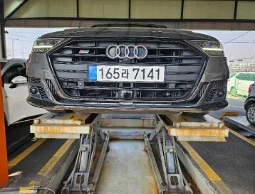 Audi S8