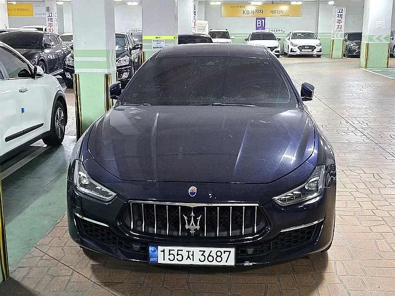 Maserati GHIBLI