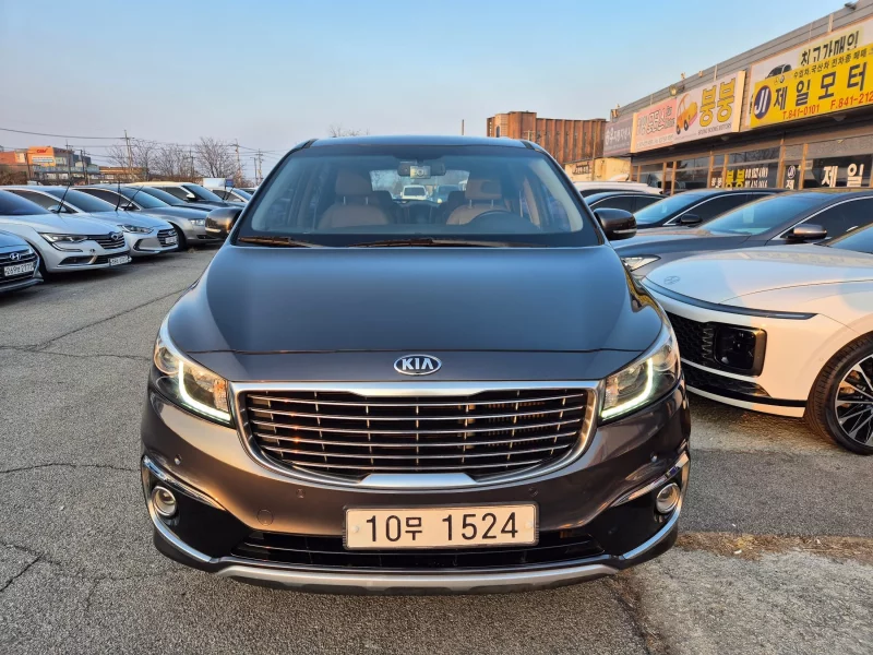 Kia Carnival