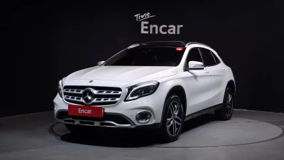 Mercedes-Benz GLA-Class