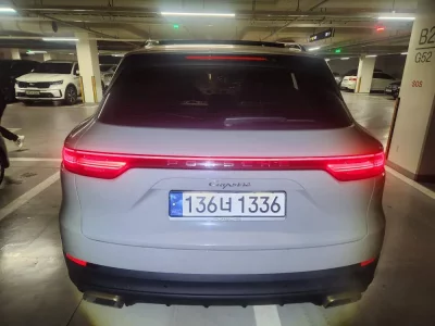 Porsche CAYENNE