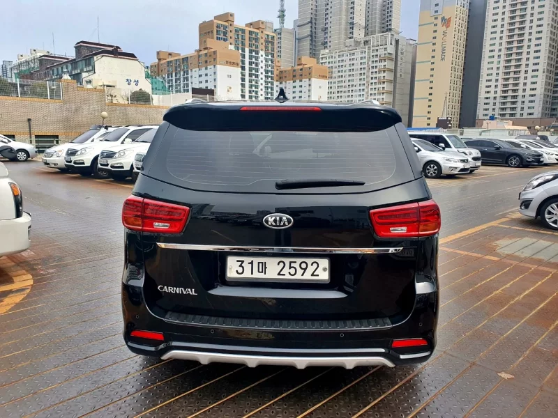 Kia Carnival