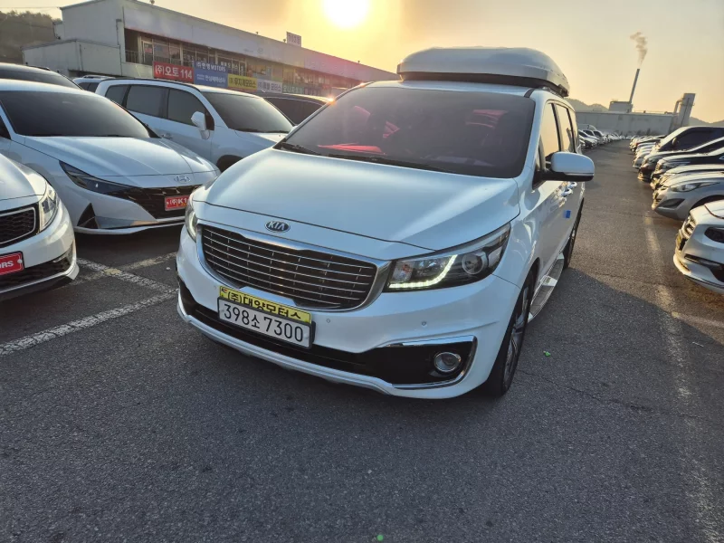 Kia Carnival