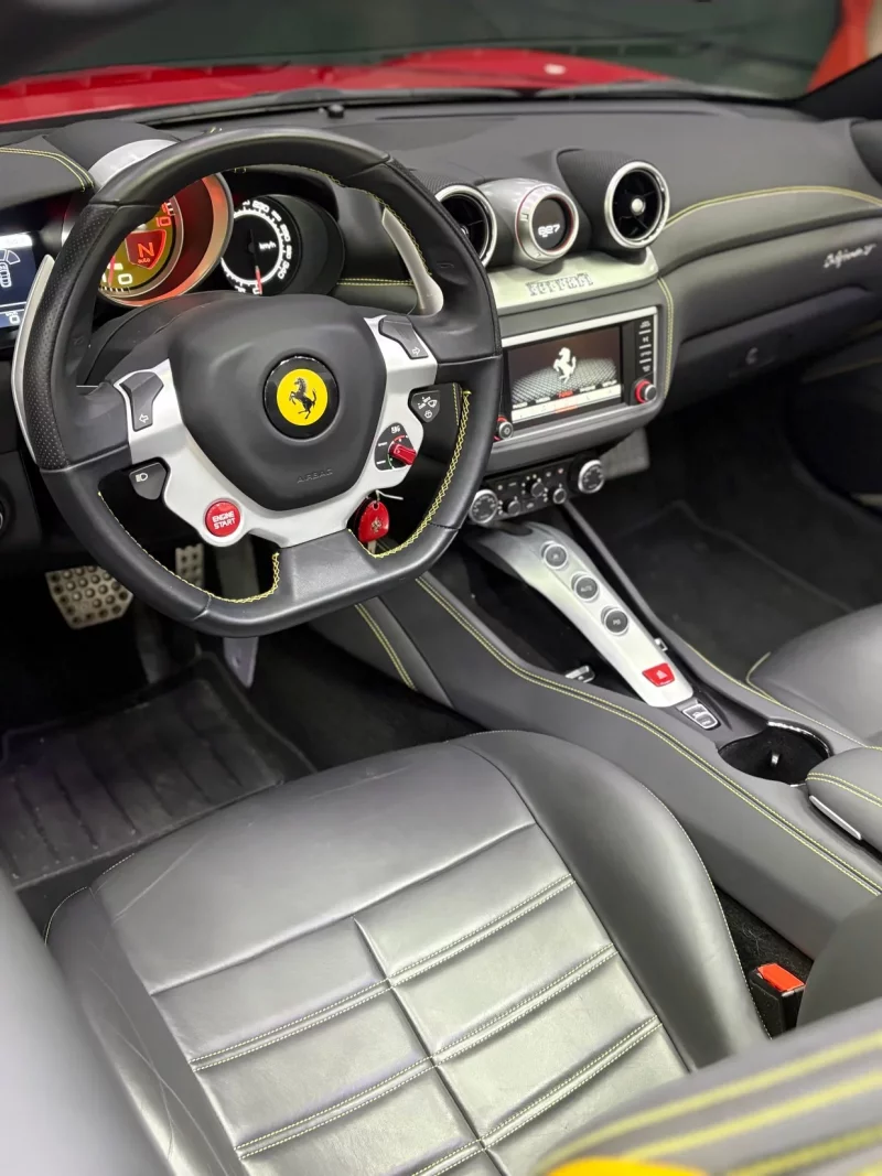 Ferrari CALIFORNIA