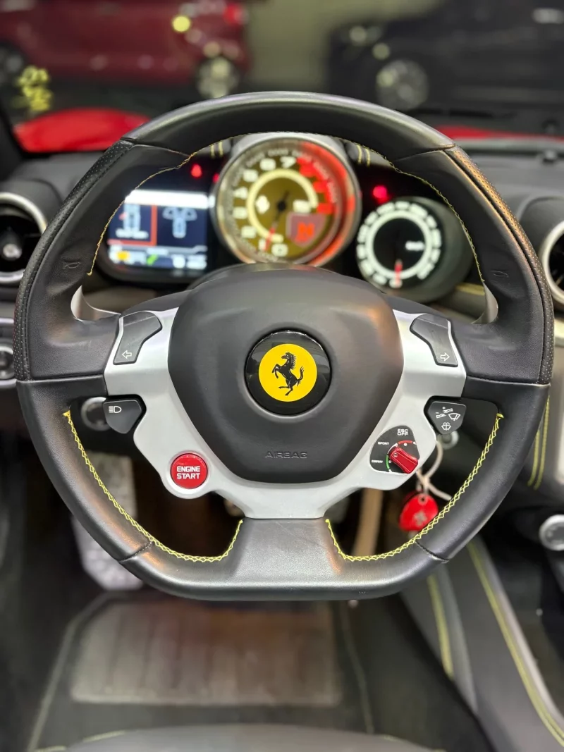 Ferrari CALIFORNIA