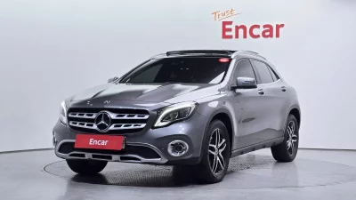 Mercedes-Benz GLA-Class