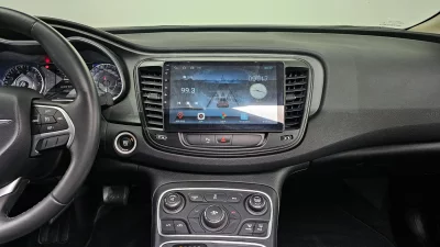 Chrysler 200
