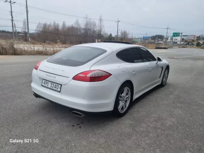 Porsche PANAMERA