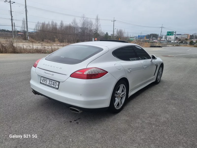 Porsche PANAMERA