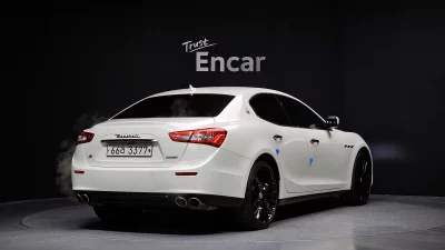 Maserati GHIBLI