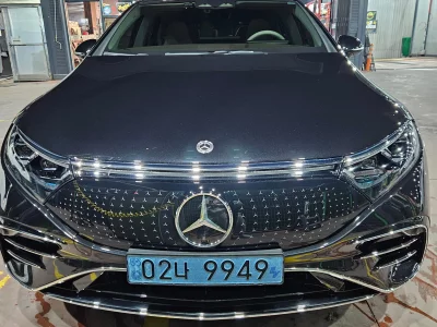 Mercedes-Benz EQS