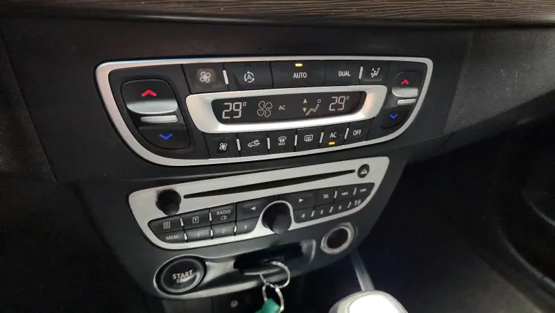 Renault SM3