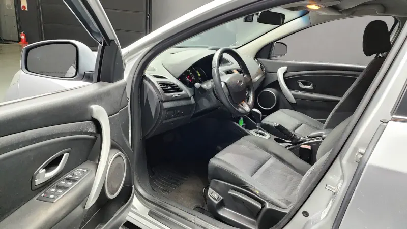 Renault SM3