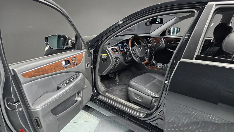 Hyundai Equus