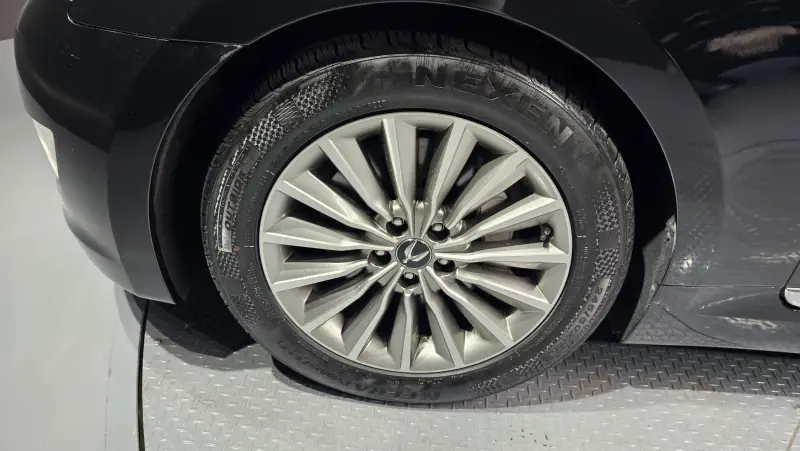 Hyundai Equus