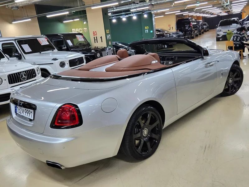 Rolls-Royce Dawn