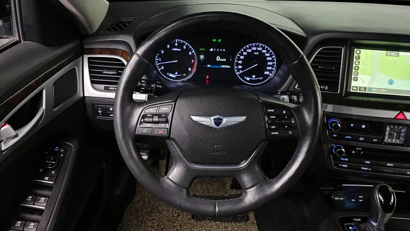 Hyundai Genesis