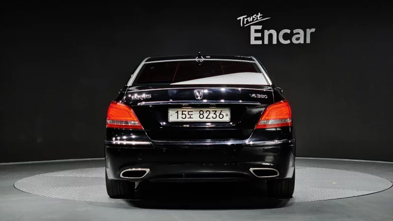 Hyundai Equus