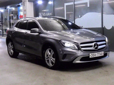 Mercedes-Benz GLA-Class