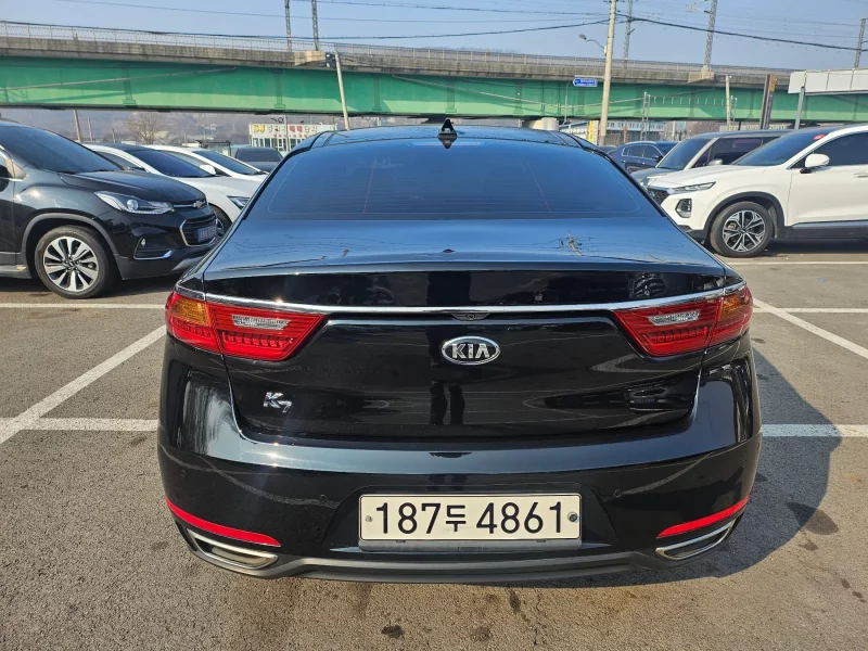 Kia K7