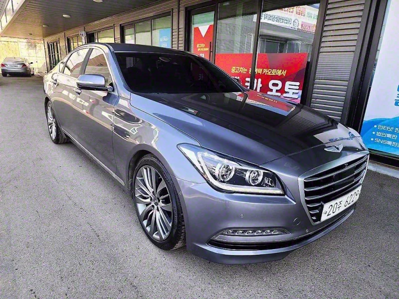Hyundai Genesis