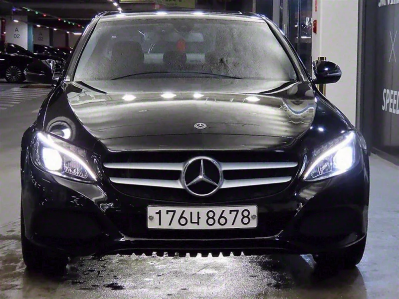 Mercedes-Benz C-Class