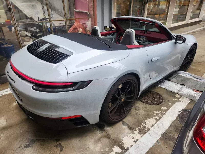 Porsche 911