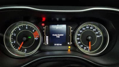 Jeep CHEROKEE