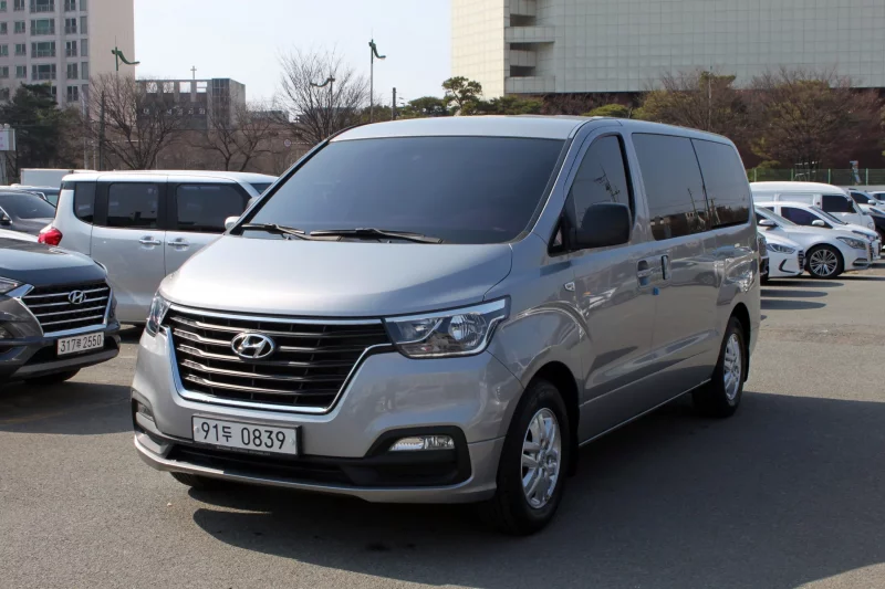 Hyundai Starex