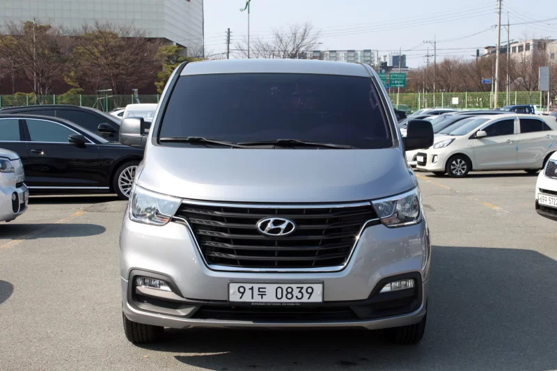 Hyundai Starex
