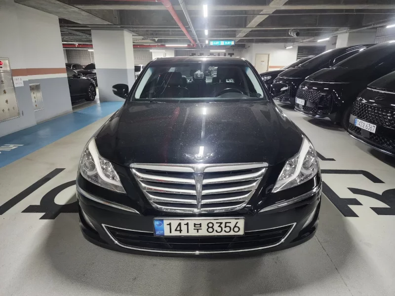 Hyundai Genesis