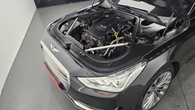 Genesis EQ900