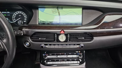 Genesis EQ900